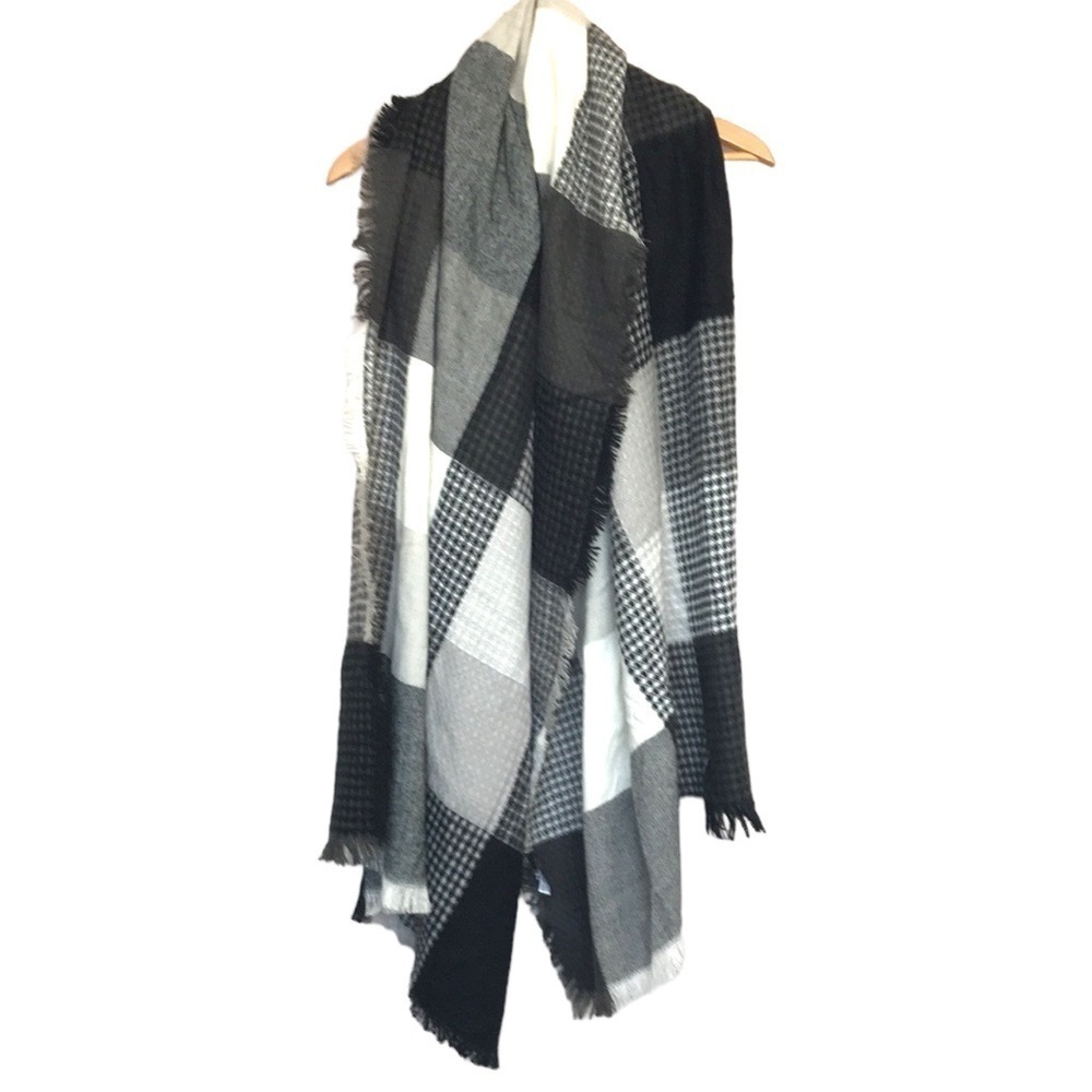 UNBRANDED patchwork style neutral blanket scarf black gray white